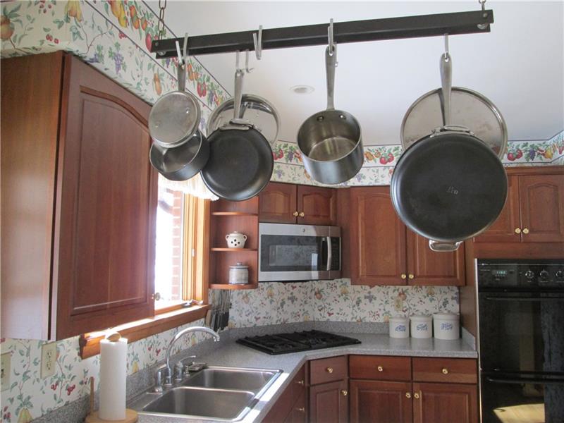 148 Thompson Road Beaver Falls, PA 15010 - Photo 8 of 25 Gallery Image 8