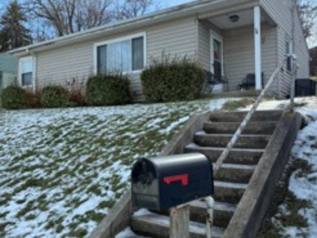 1338 Beverly Road McKeesport, PA 15133 - Photo 2 of 8