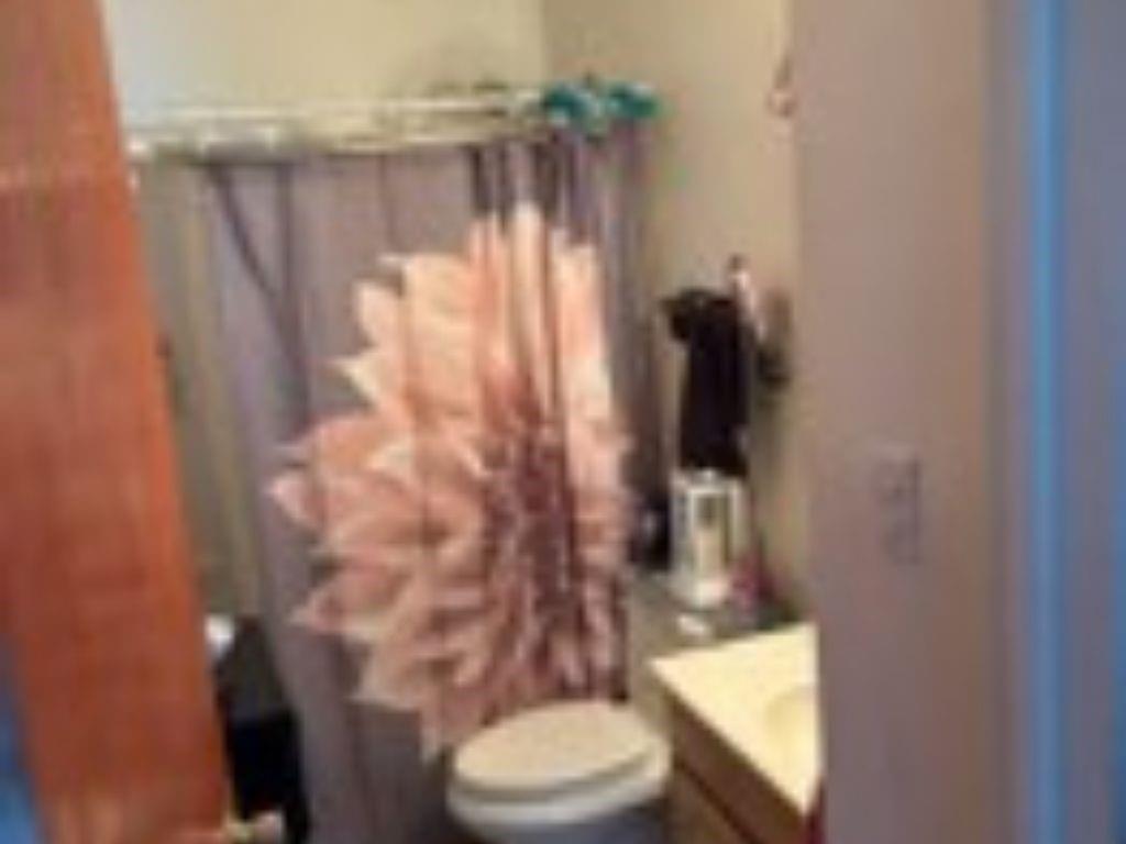 1338 Beverly Road McKeesport, PA 15133 - Photo 3 of 8