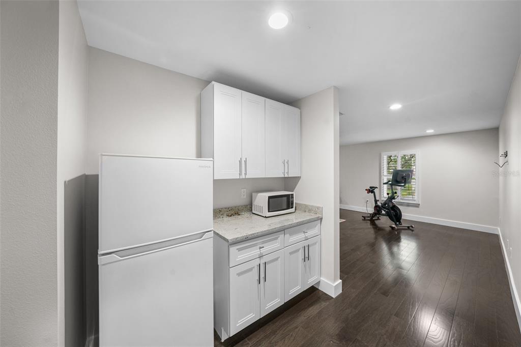 5018 South The Riviera Street Tampa, FL 33609 - Photo 31 of 45