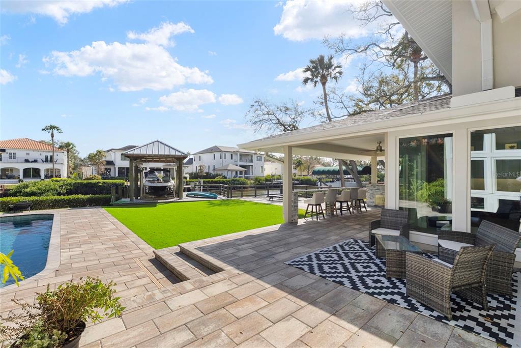 5018 South The Riviera Street Tampa, FL 33609 - Photo 37 of 45