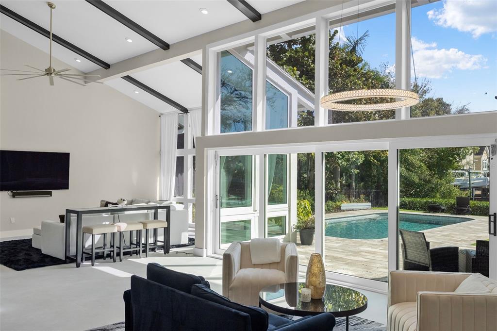 5018 South The Riviera Street Tampa, FL 33609 - Photo 5 of 45