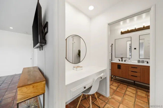 $14,900 | 7806 Via Capri, La Jolla, CA 92037