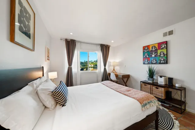 $14,900 | 7806 Via Capri, La Jolla, CA 92037