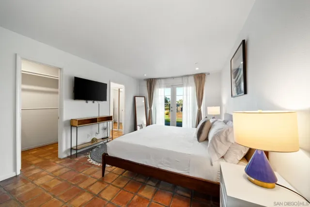 $14,900 | 7806 Via Capri, La Jolla, CA 92037