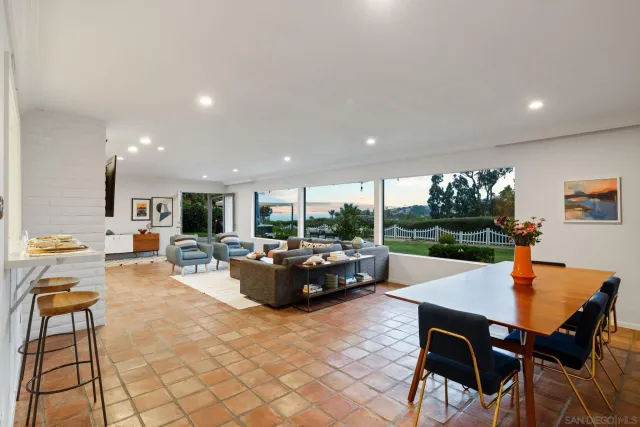 $14,900 | 7806 Via Capri, La Jolla, CA 92037