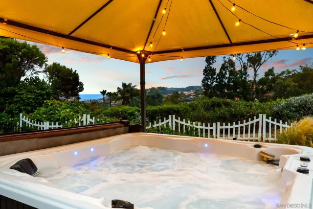 $14,900 | 7806 Via Capri, La Jolla, CA 92037