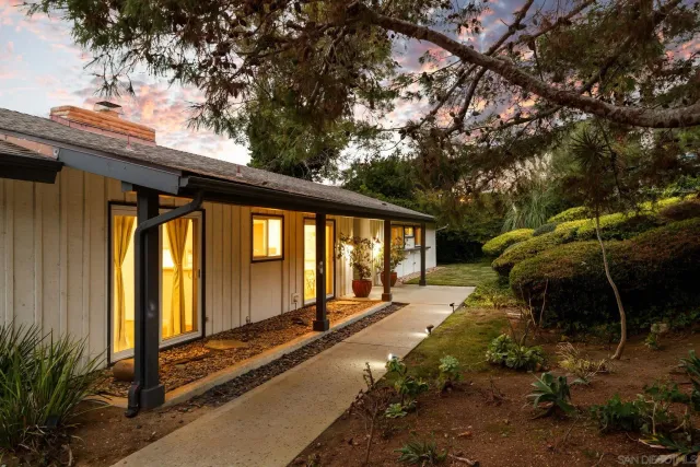 $14,900 | 7806 Via Capri, La Jolla, CA 92037