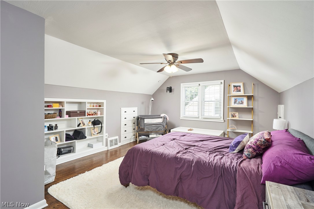 1884 Malasia Road Akron, OH 44305 - Photo 8 of 24
