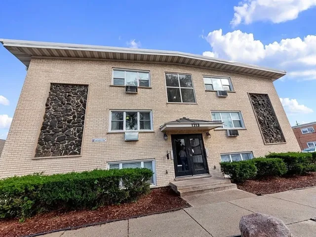 $1,150 | 1213 34th Avenue, Unit 11, Melrose Park, IL 60160