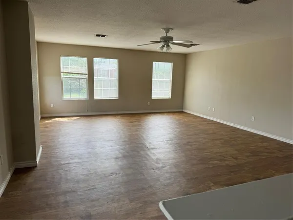 $2,400 | 1305 Mill Branch Drive, Garland, TX 75040