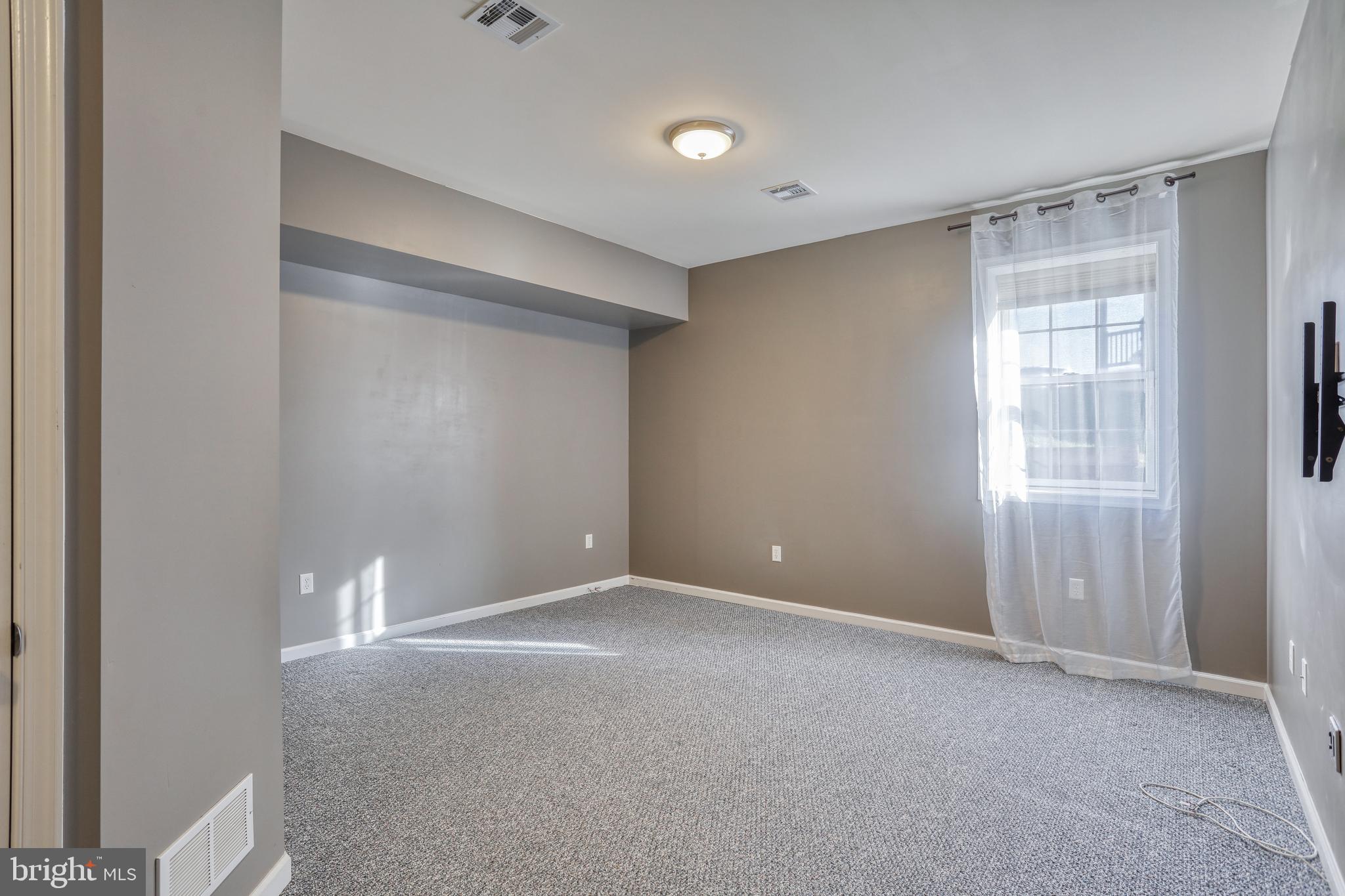 1256 Overlook Road Middletown, PA 17057 - Photo 30 of 39 Gallery Image 30