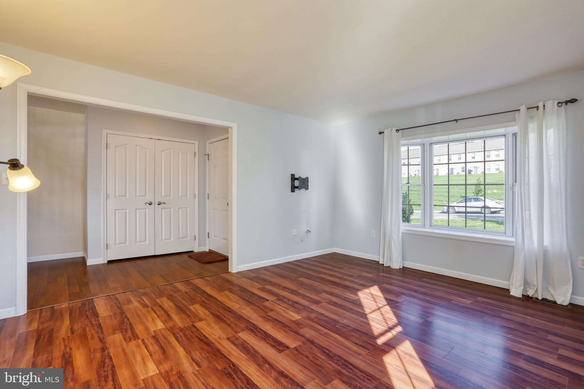 1256 Overlook Road Middletown, PA 17057 - Photo 7 of 39 Gallery Image 7