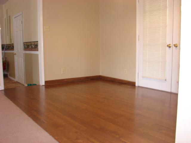 450 Wooten Road Clarksville, TN 37042 - Photo 9 of 20 Dining area