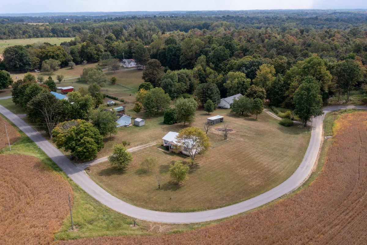 560 Gregory Road Westmoreland, TN 37186 - Photo 36 of 41 an aerial view of a house with outdoor space