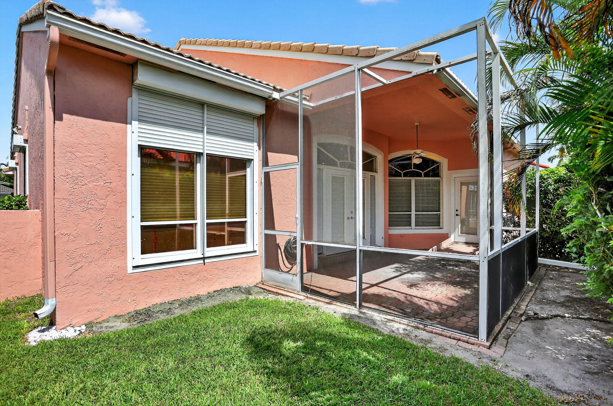 23421 Torre Circle Boca Raton, FL 33433 - Photo 4 of 37 Back