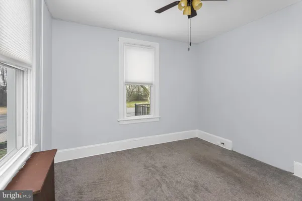 $1,700 | 638 Pennsylvania Avenue, Unit 1, Delanco, NJ 08075