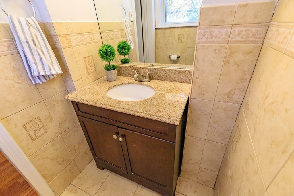 8 Felch Road Natick, MA 01760 - Photo 16 of 28