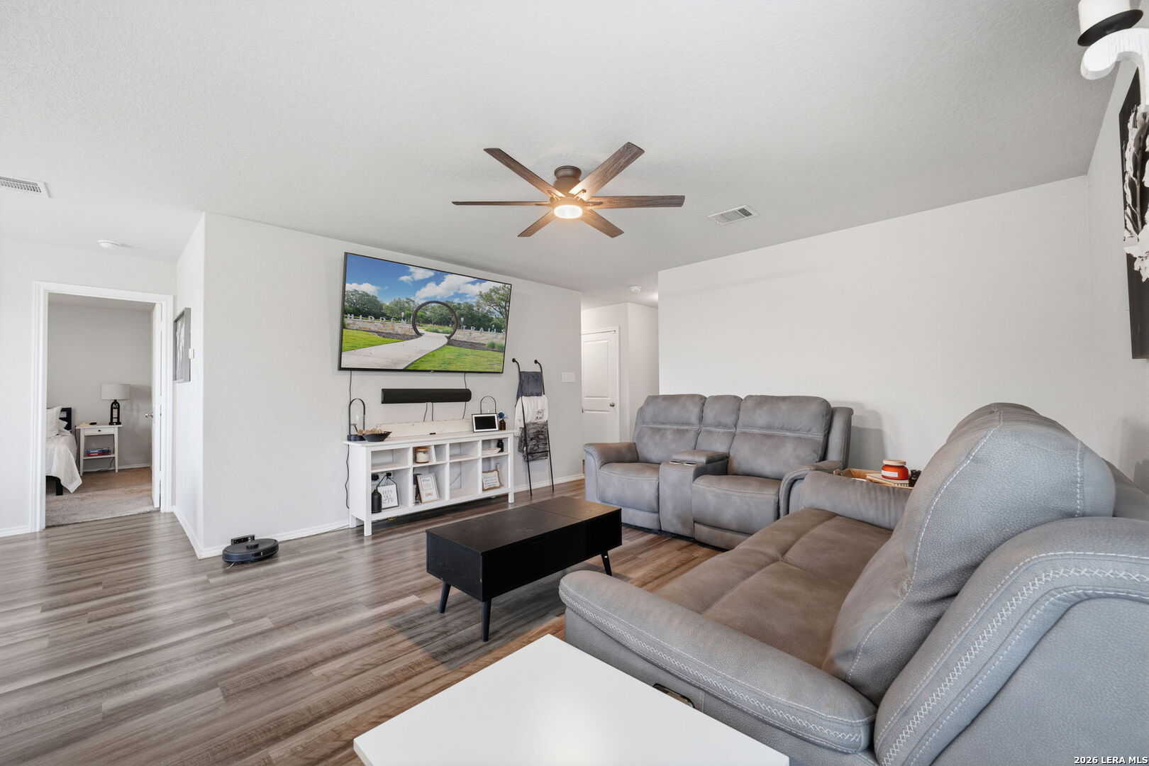 5530 Wander Way Bulverde, TX 78163 - Photo 7 of 40
