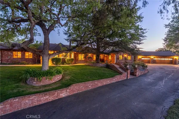 $3,200,000 | 6125 El Pomar Drive, Templeton, CA 93465