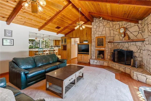 $3,200,000 | 6125 El Pomar Drive, Templeton, CA 93465