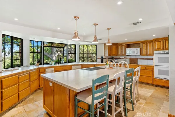 $3,200,000 | 6125 El Pomar Drive, Templeton, CA 93465