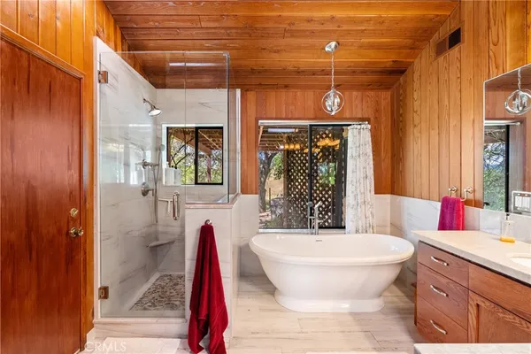 $3,200,000 | 6125 El Pomar Drive, Templeton, CA 93465