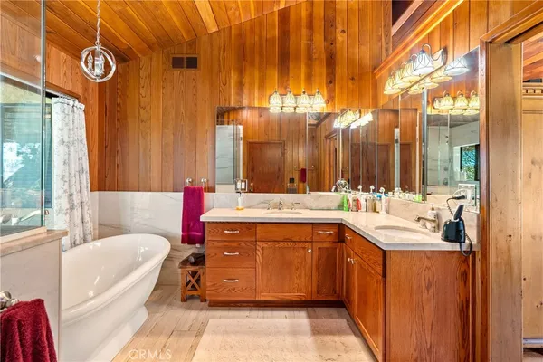 $3,200,000 | 6125 El Pomar Drive, Templeton, CA 93465