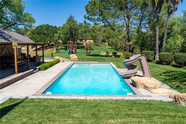 $3,200,000 | 6125 El Pomar Drive, Templeton, CA 93465