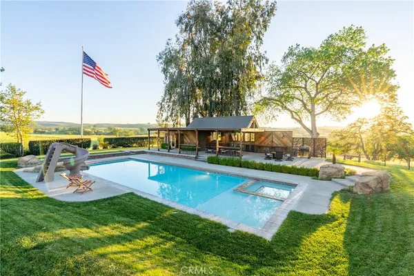 $3,200,000 | 6125 El Pomar Drive, Templeton, CA 93465