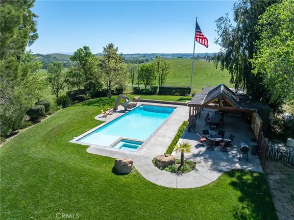 $3,200,000 | 6125 El Pomar Drive, Templeton, CA 93465