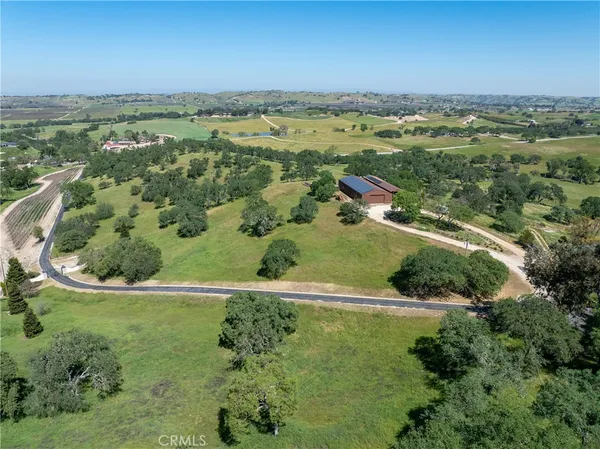 $3,200,000 | 6125 El Pomar Drive, Templeton, CA 93465