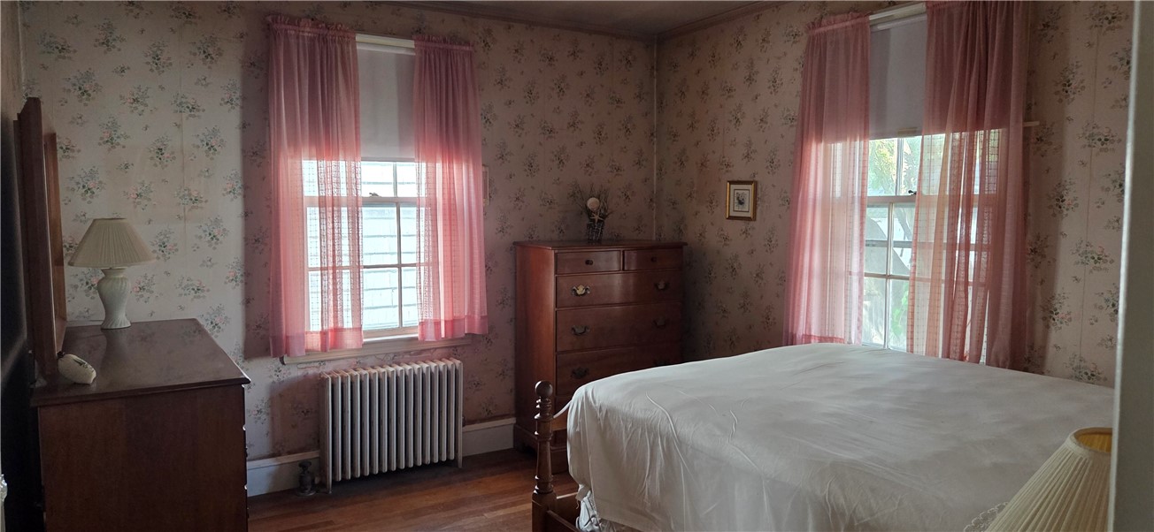 20 Intervale Road Cranston, RI 02910 - Photo 9 of 19 Both bedrooms have hardwood floors.