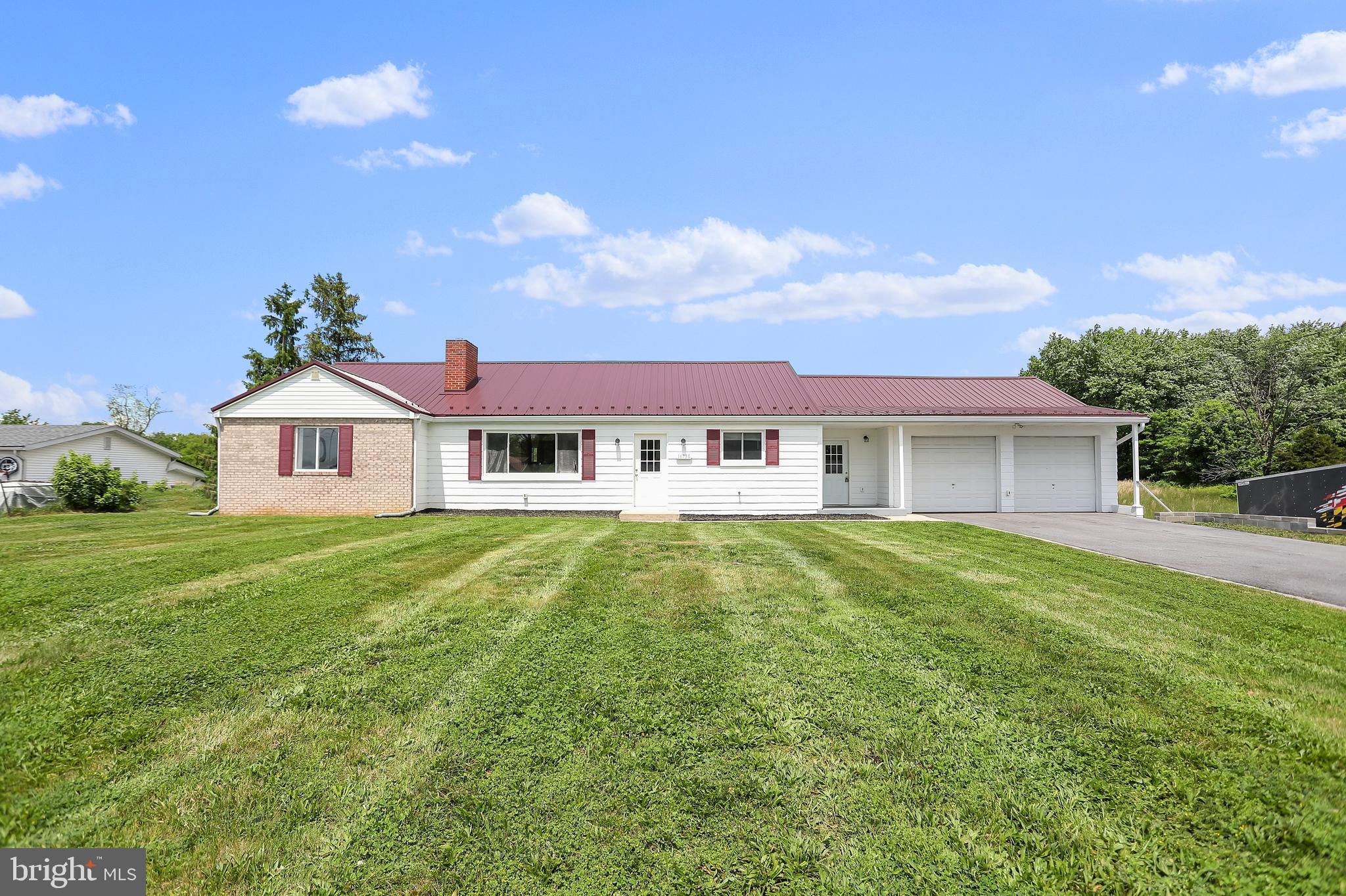 16730 Fairview Road Hagerstown, MD 21740 - Photo 3 of 52 Gallery Image 3