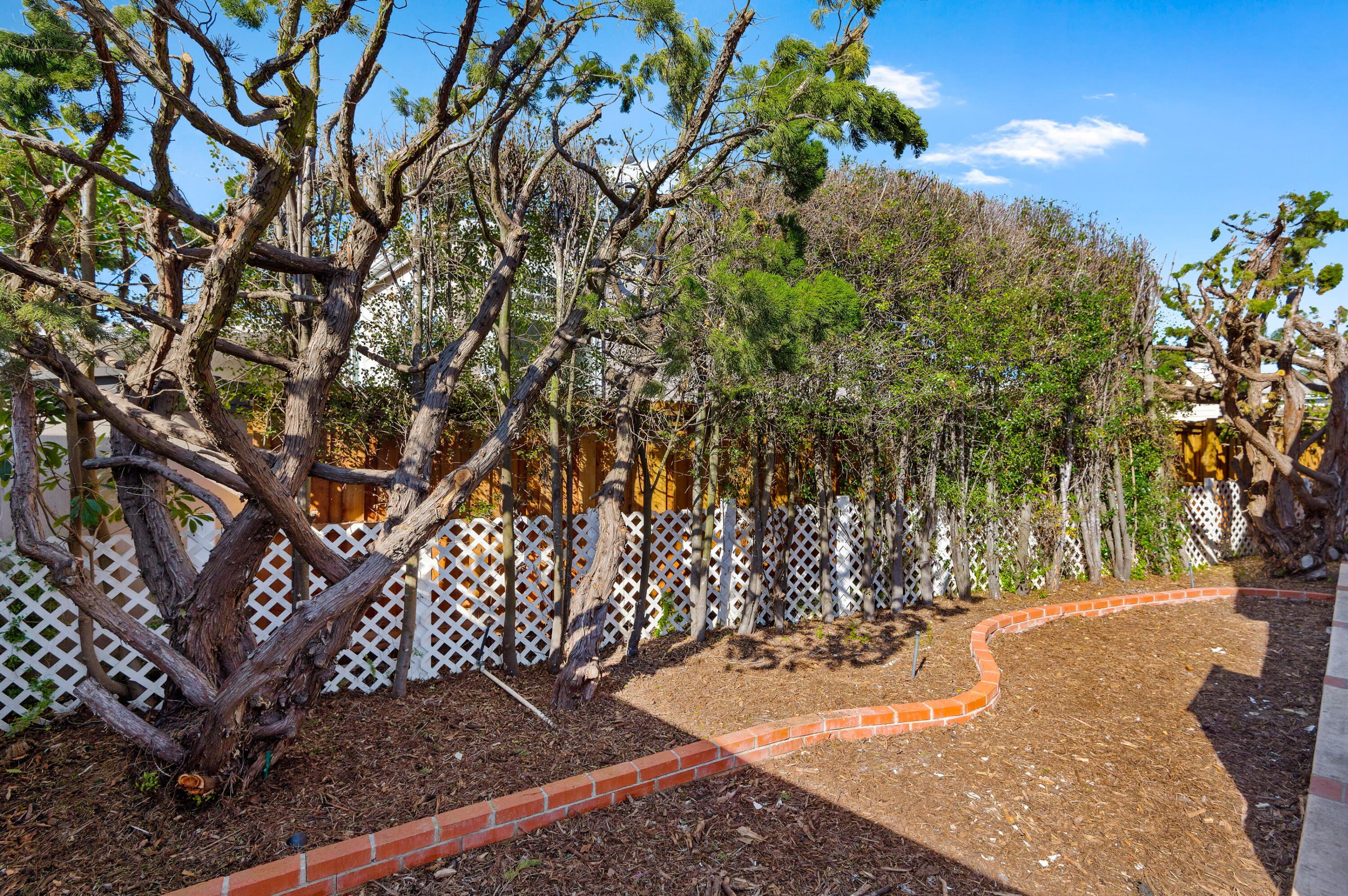 30 Winchester Canyon Road, Unit 115 Goleta, CA 93117 - Photo 18 of 19 18 - Back Yard