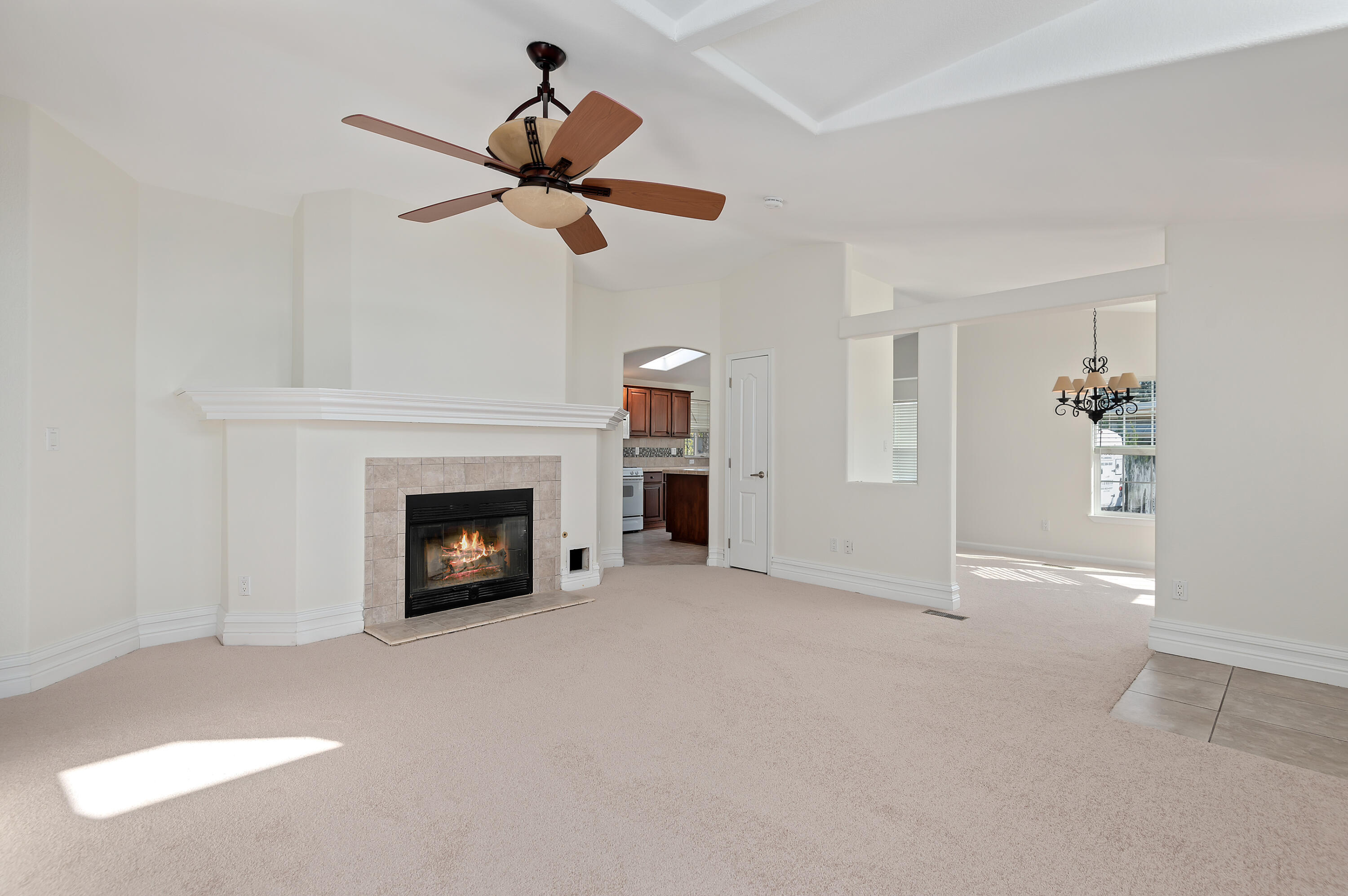 06 - Living Room