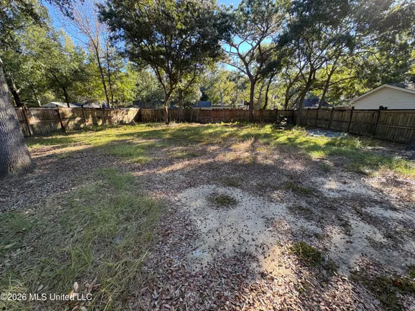 $1,800 | 1508 Beachview Drive, Ocean Springs, MS 39564