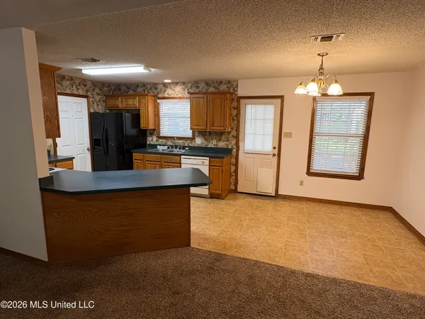 $1,800 | 1508 Beachview Drive, Ocean Springs, MS 39564