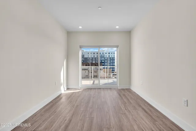 $2,500 | 19 Carr Avenue, Unit 406, Keansburg, NJ 07734