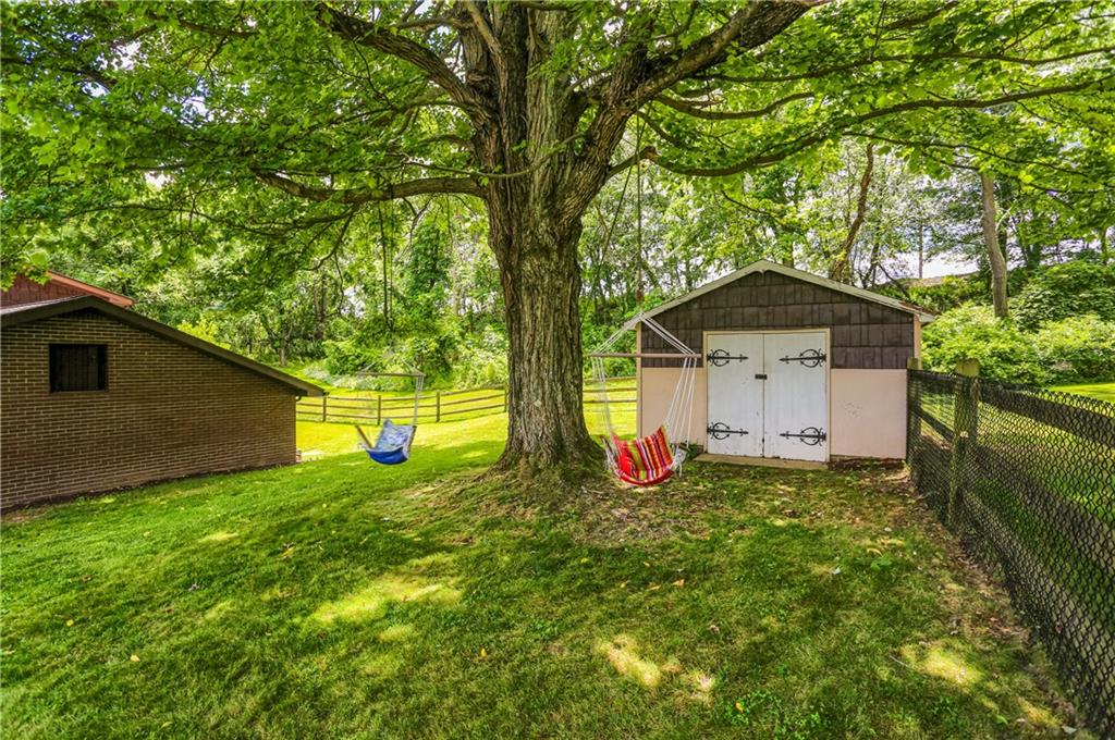 106 Colonial Way Aliquippa, PA 15001 - Photo 47 of 50