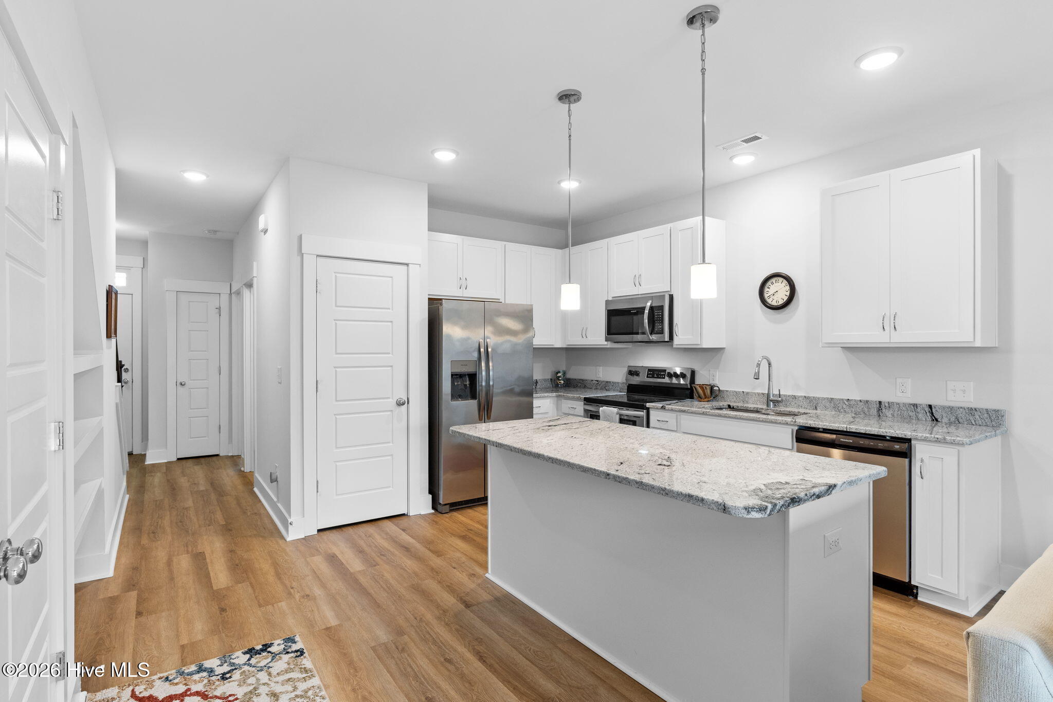 8239 Paramount Point Winnabow, NC 28479 - Photo 4 of 29 Kitchen