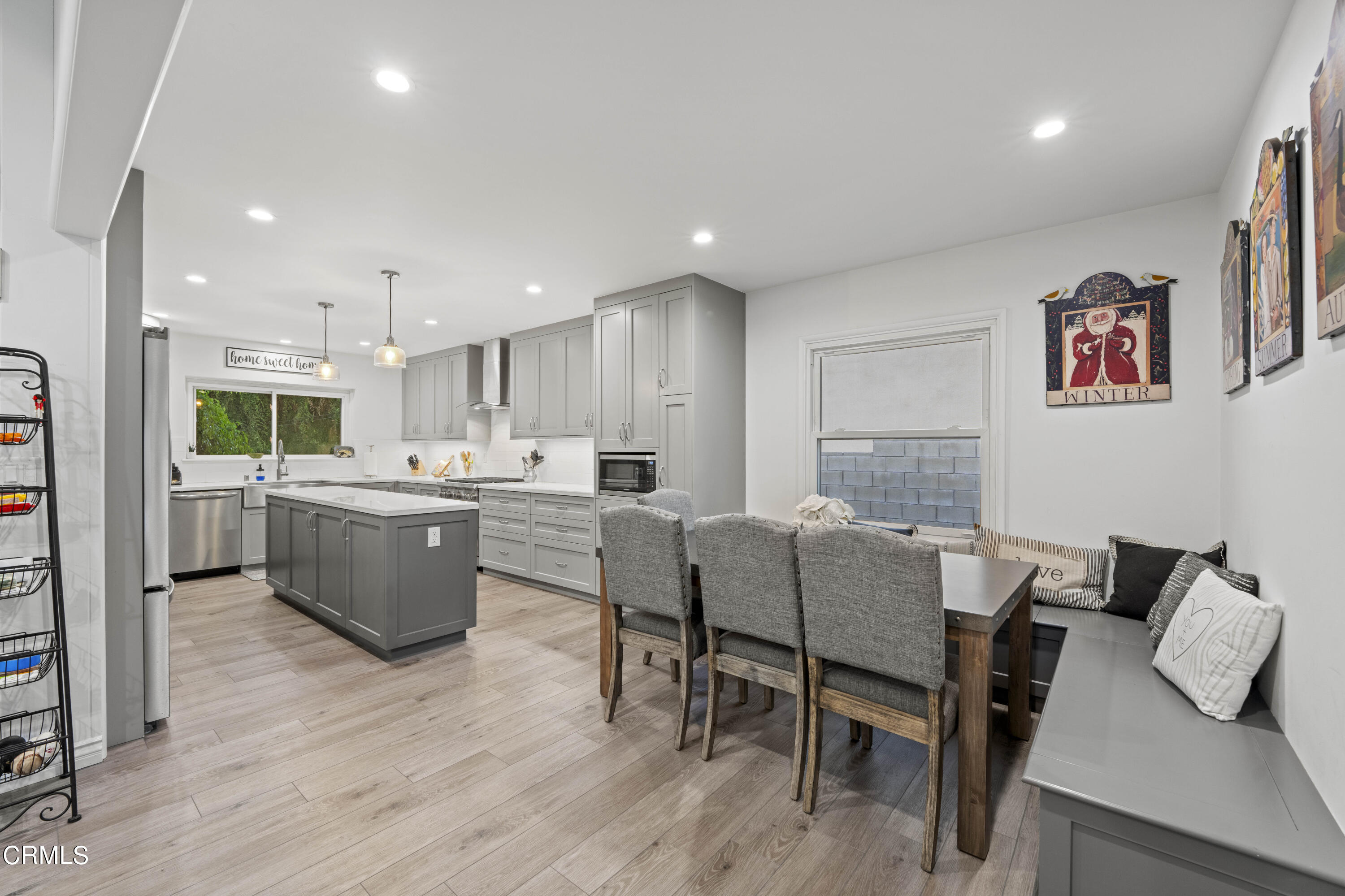 332 Mesa Lila Road Glendale, CA 91208 - Photo 3 of 24 DSC00639