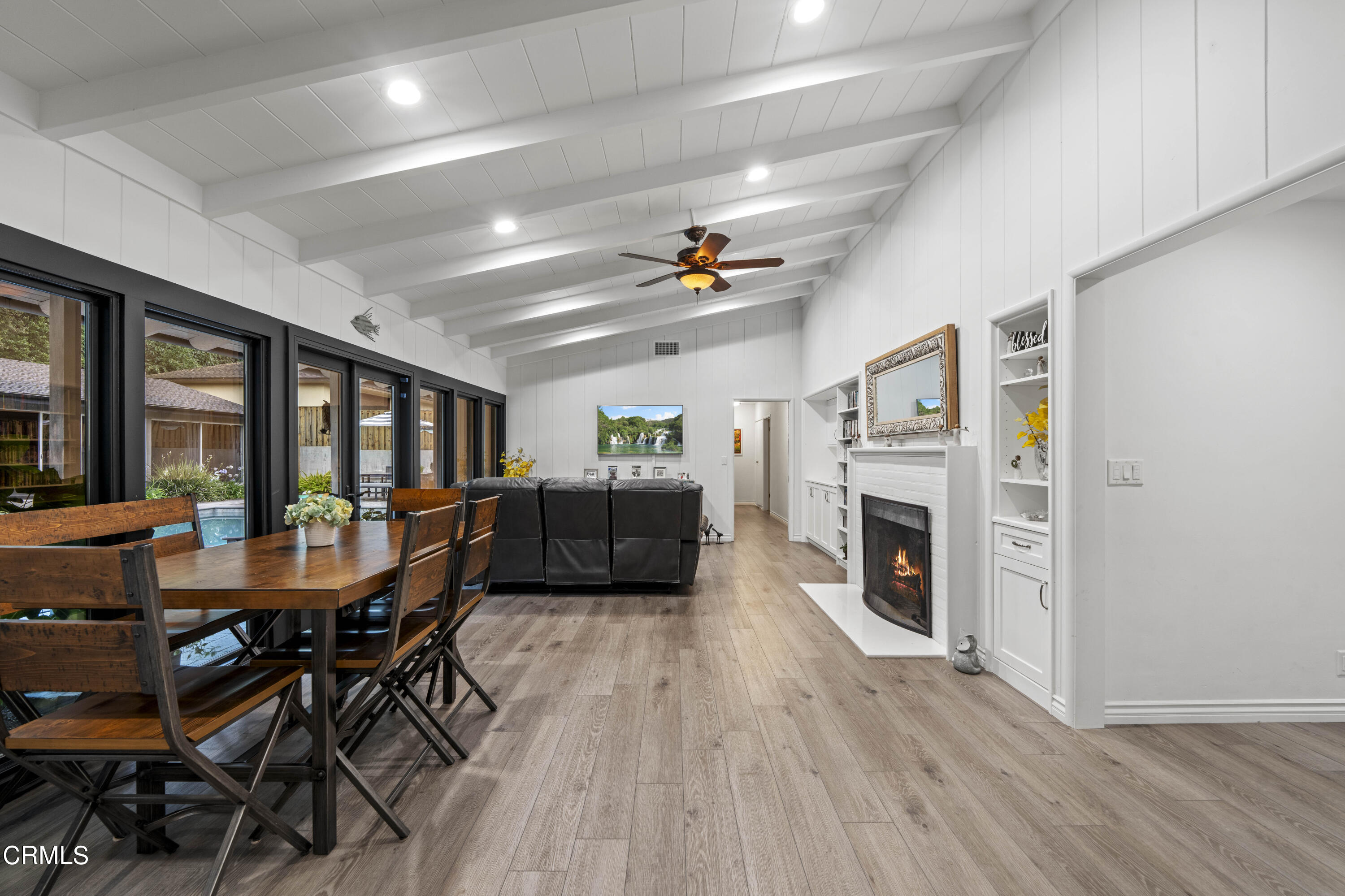 332 Mesa Lila Road Glendale, CA 91208 - Photo 8 of 24 DSC00679