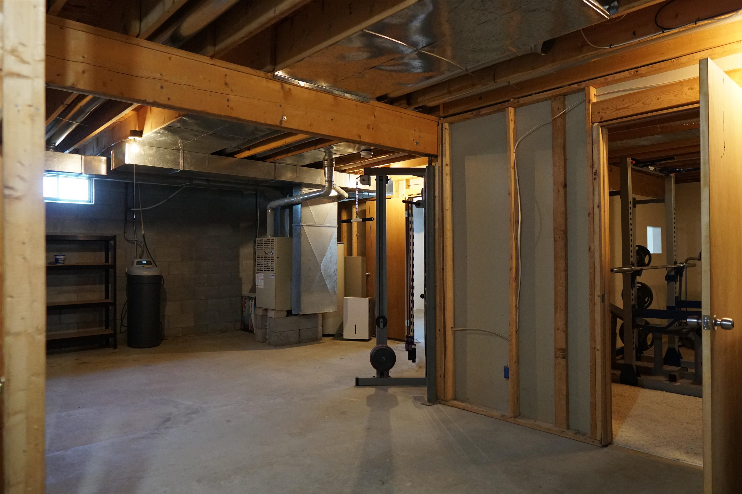 1095 East Walton Road Mount Pleasant, MI 48858 - Photo 18 of 29 1899571-17.JPG