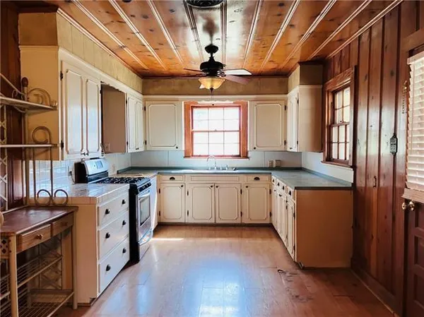 $79,900 | 120 East Barbin Street, Marksville, LA 71351