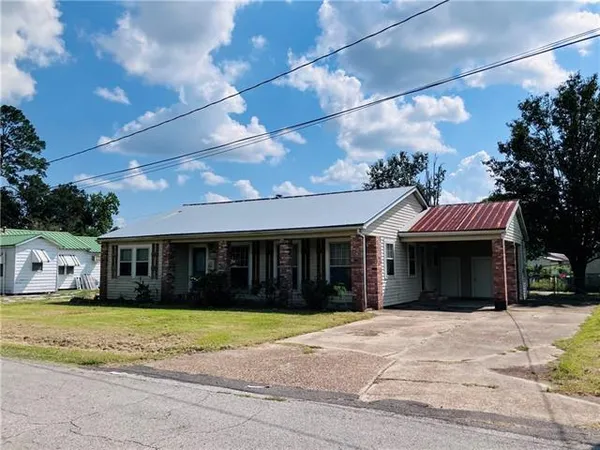 $79,900 | 120 East Barbin Street, Marksville, LA 71351