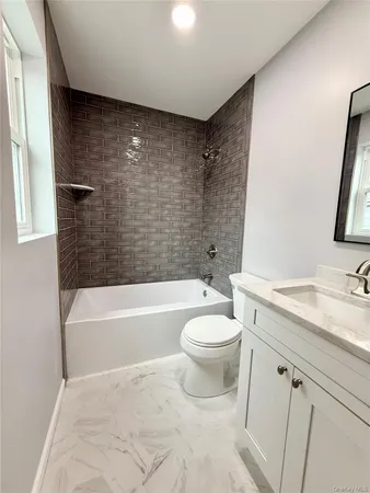 $3,300 | 19 Lee Avenue, Unit 2, Stony Point, NY 10980
