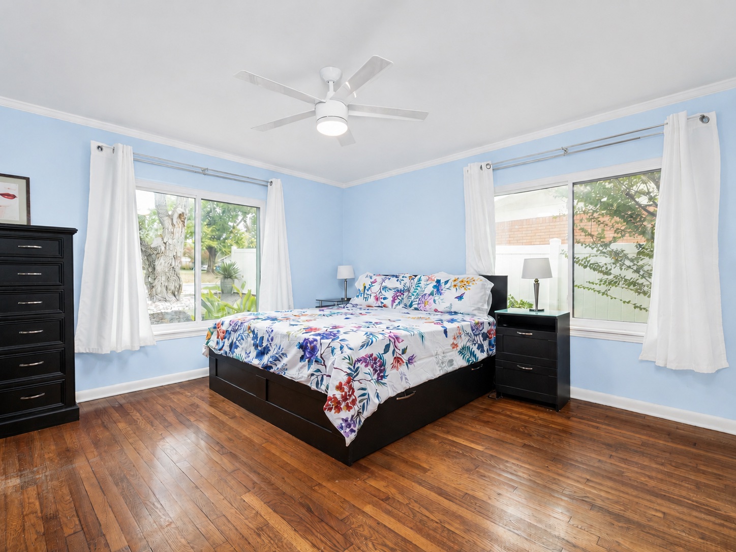 4710 Frontier Trail Austin, TX 78745 - Photo 13 of 32 a bedroom with a bed and a window