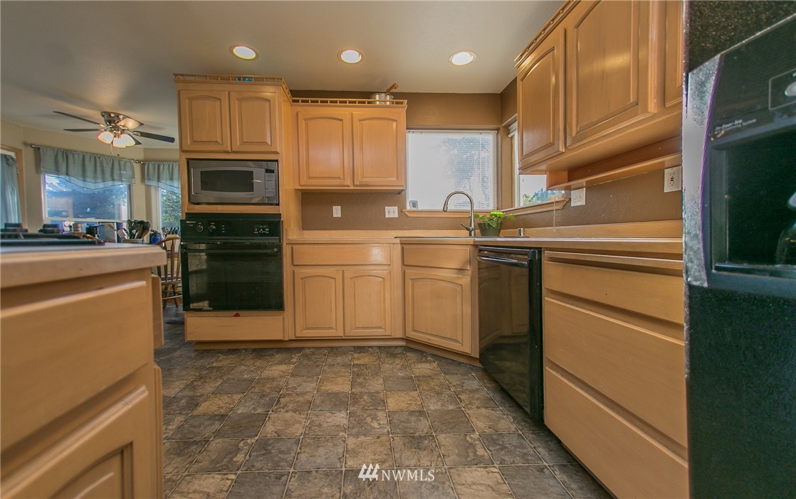 4792 Joey Road Northeast Moses Lake, WA 98837 - Photo 6 of 25 Gallery Image 6