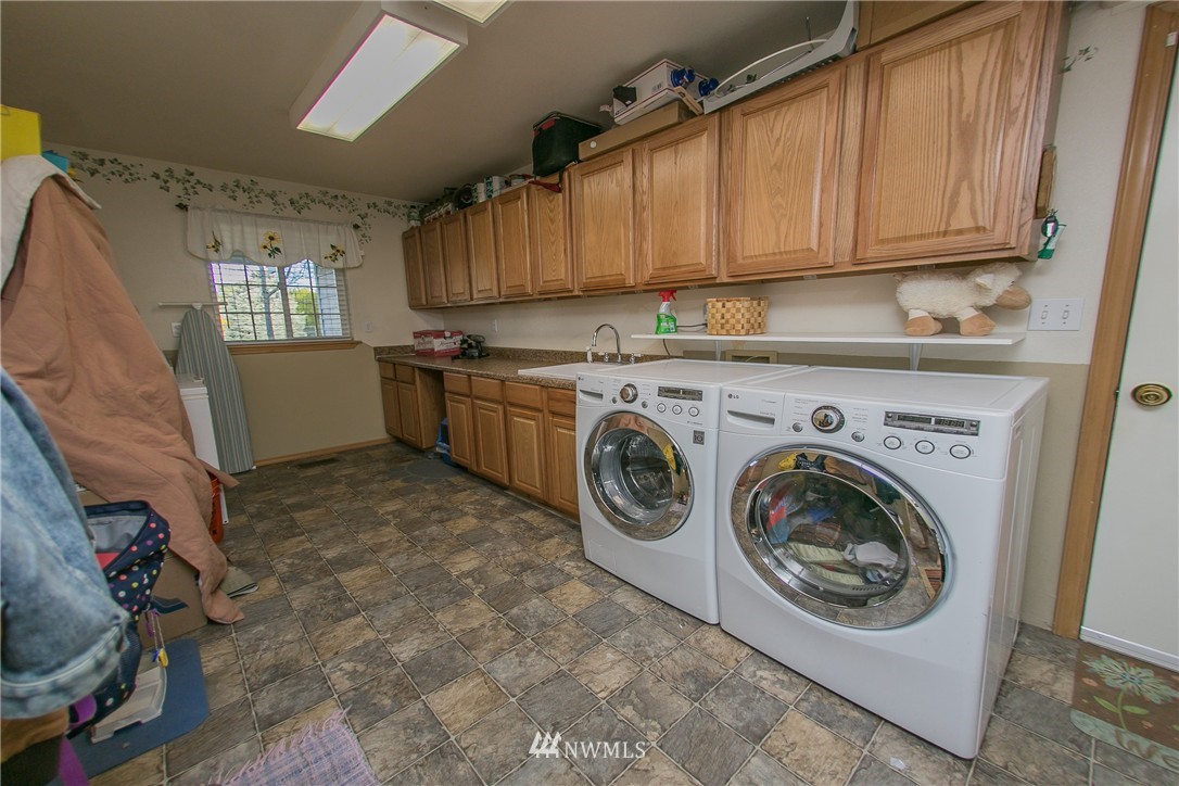 4792 Joey Road Northeast Moses Lake, WA 98837 - Photo 10 of 25 Gallery Image 10